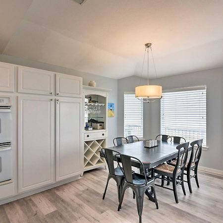 Oceanfront Galveston Home - Walk To Beach! Luaran gambar