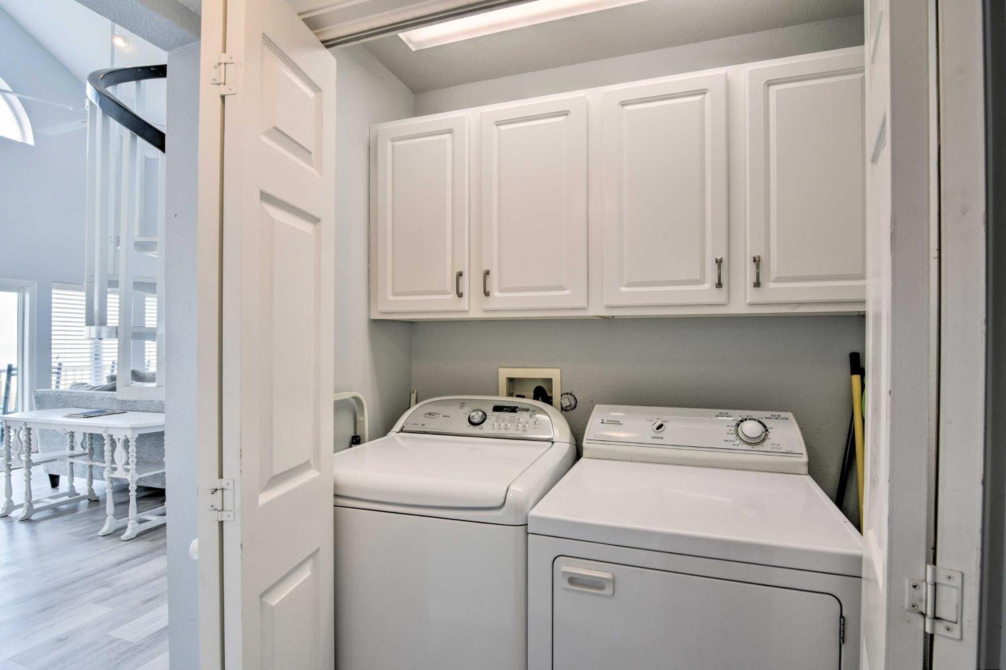 Oceanfront Galveston Home - Walk To Beach! Luaran gambar