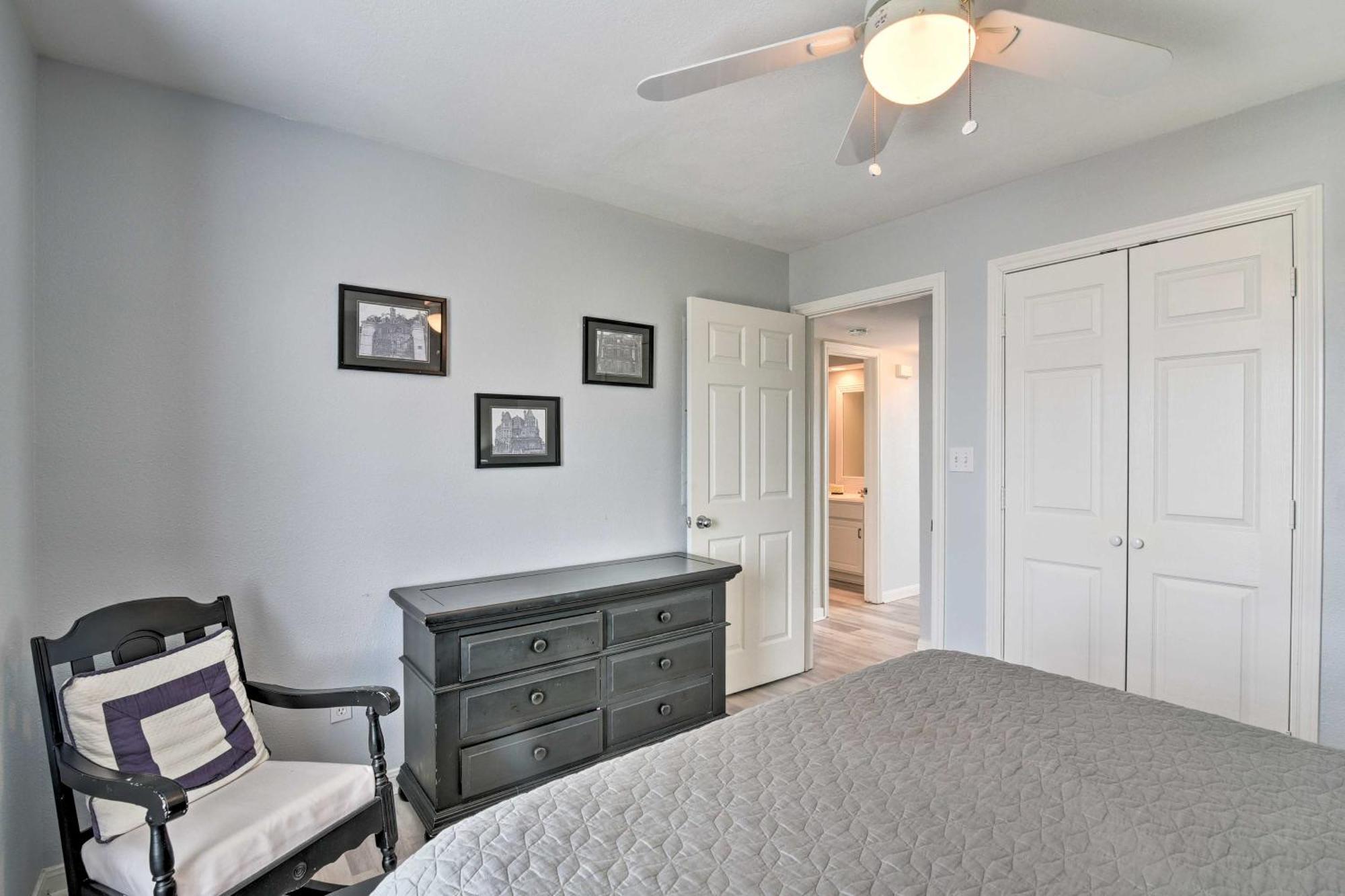 Oceanfront Galveston Home - Walk To Beach! Luaran gambar