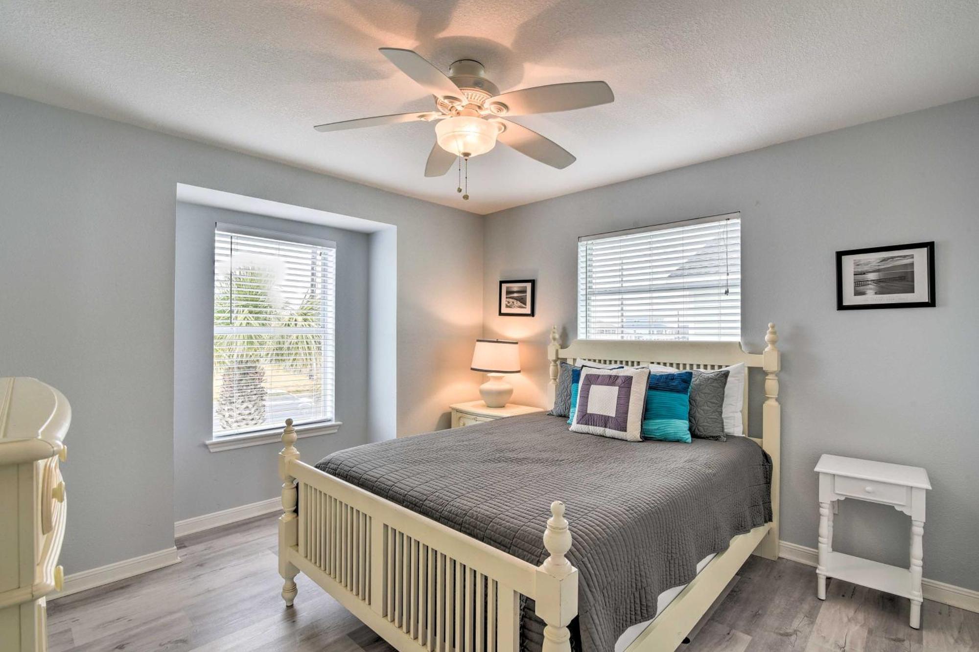 Oceanfront Galveston Home - Walk To Beach! Luaran gambar