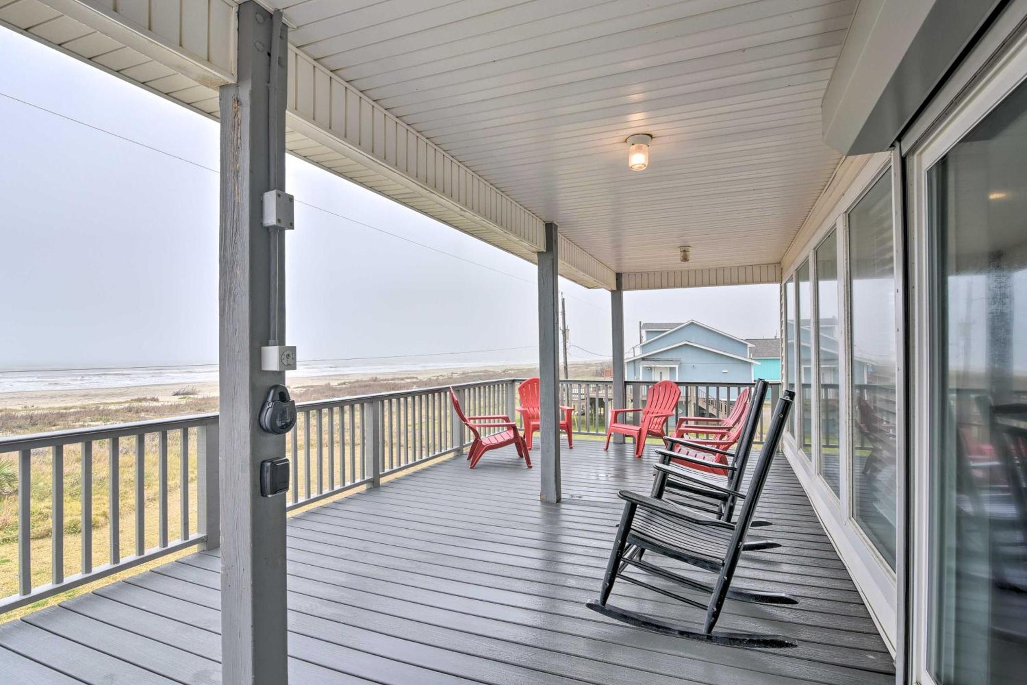 Oceanfront Galveston Home - Walk To Beach! Luaran gambar
